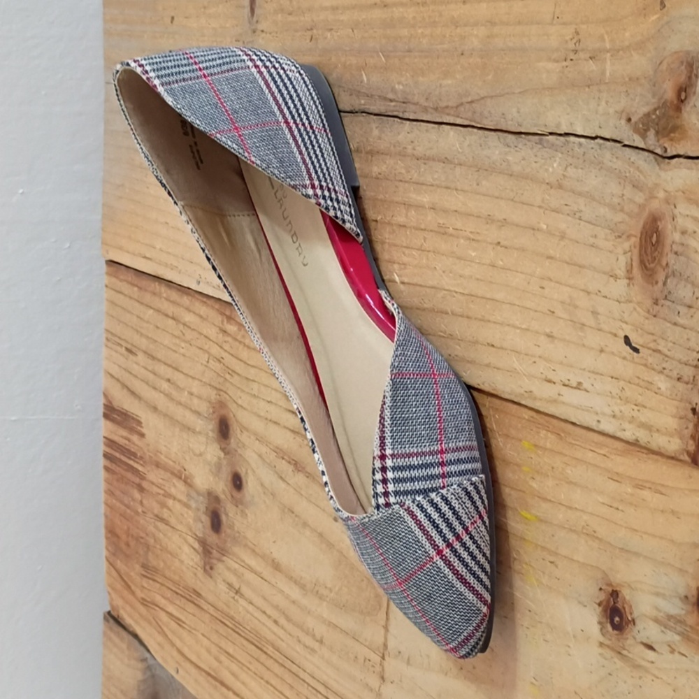 CL by Laudry Halo-919 Black & Red Plaid Pointed Toe Flats Size 8 NEW